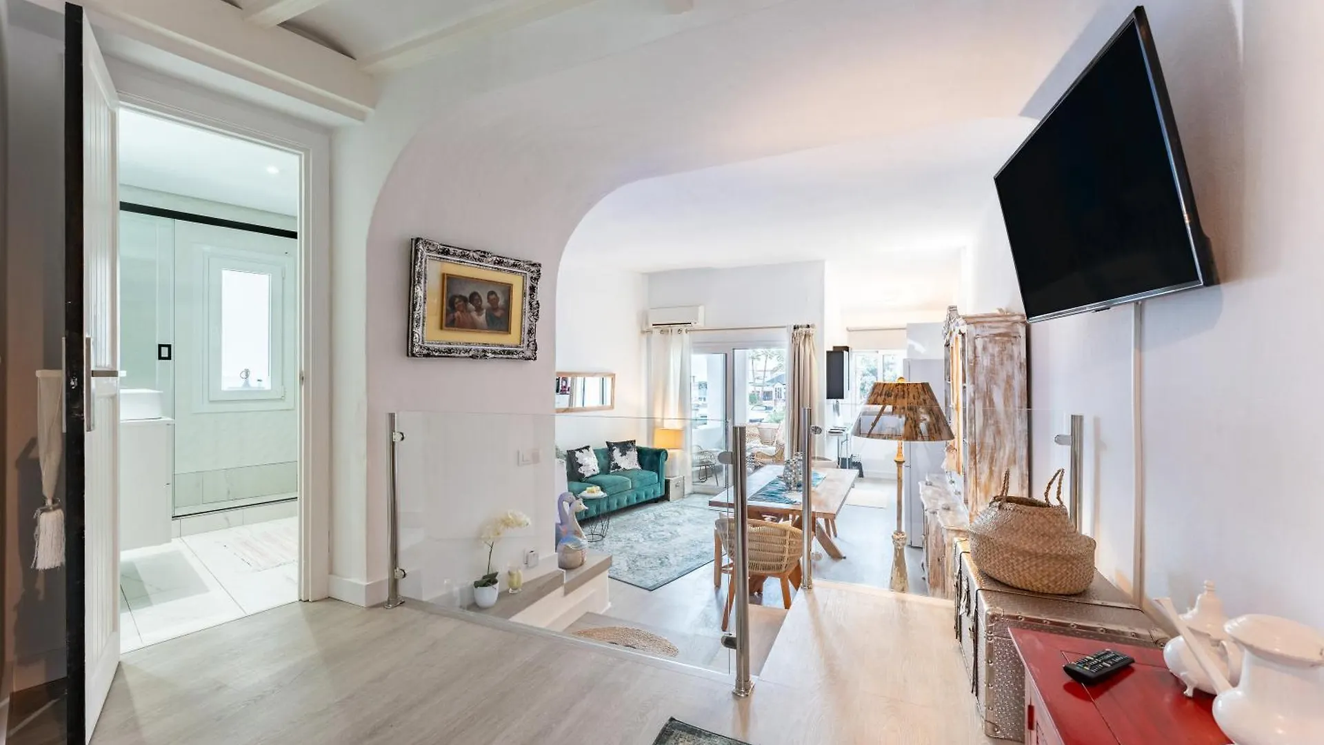 Beautiful Frontline Apartment Marbella