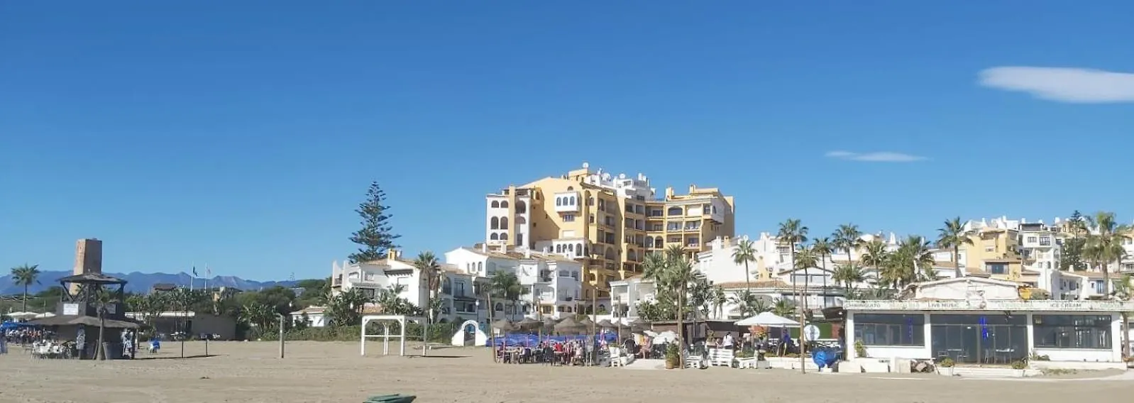 Beautiful Frontline Apartment Marbella Spanien