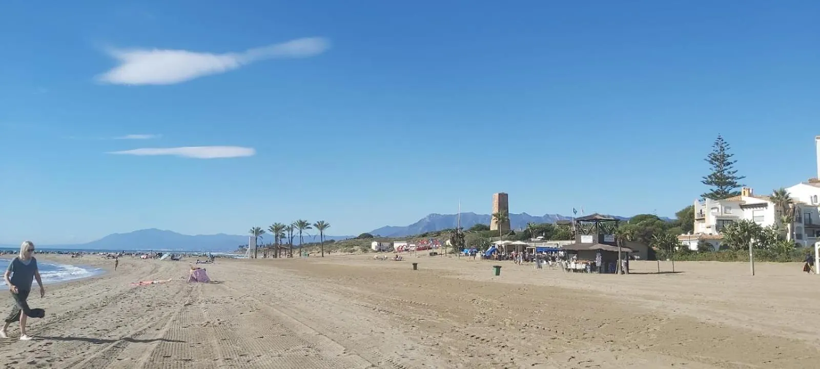 Beautiful Frontline Apartment Marbella